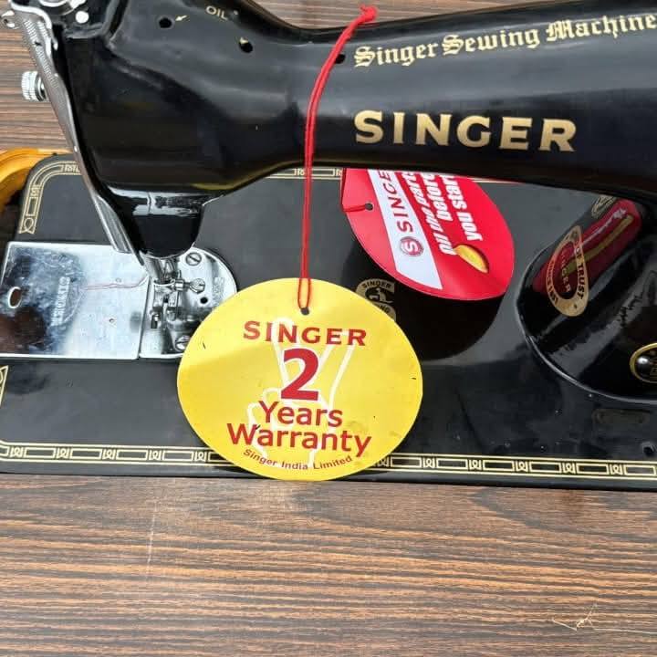 SINGER SEWING MACHINE